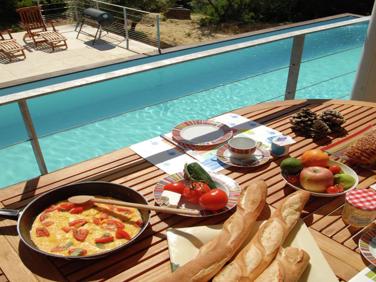 Upbeat Villa In Rochefort-Du-Gard With Private Pool 객실 사진