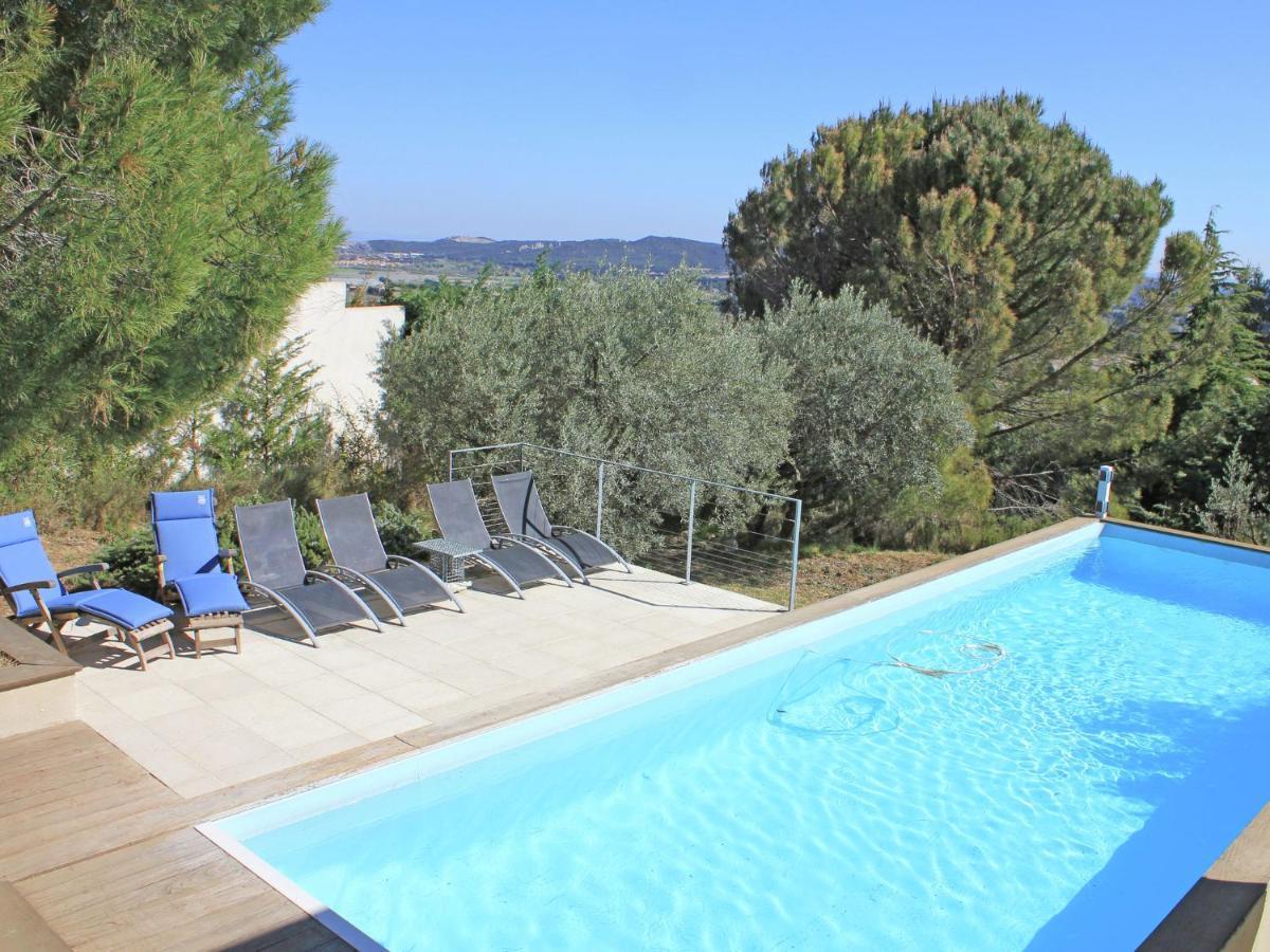 Upbeat Villa In Rochefort-Du-Gard With Private Pool 객실 사진